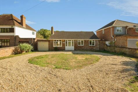 Green Lane, Chessington, Surrey, KT9