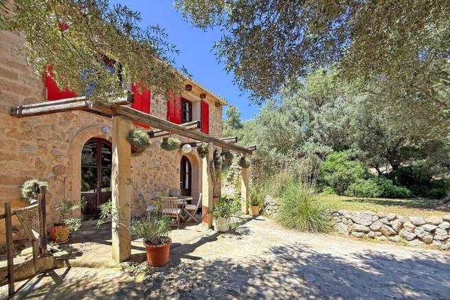 03 sarraco Landfinca auf 3700 m2 Grundstueck kaufen terrasse