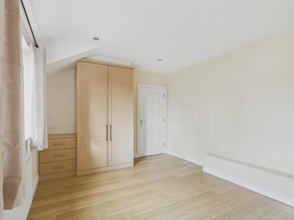 2 bed Apartment for sale Image 9