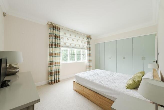 7-framewood-manor-05