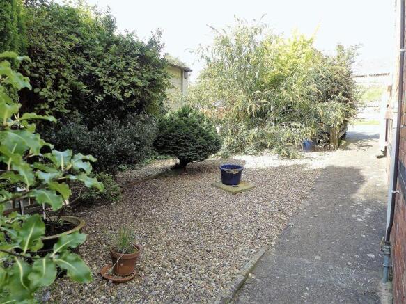 Side garden