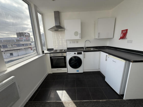 Lounge / Kitchen