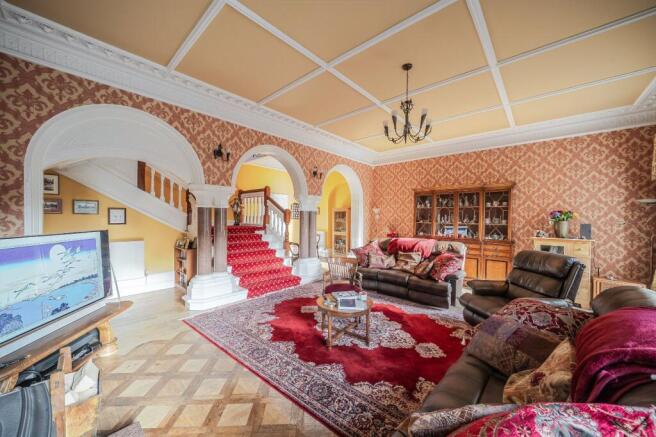 4 bed Semi-Detached for sale Image 11
