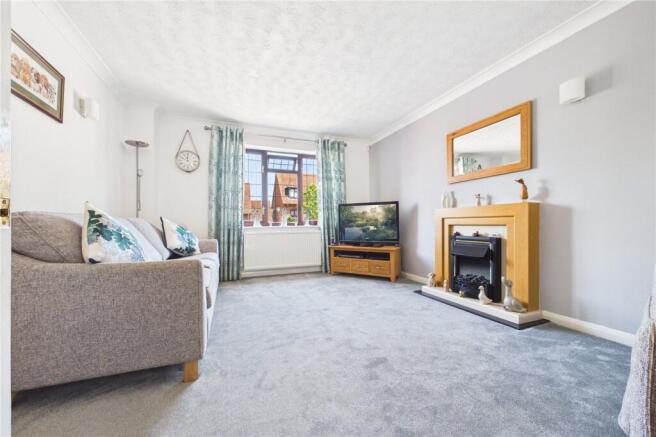 Ashton Close, Tilehurst, Reading, Berkshire, RG31 photo 4