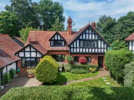 Rufforth, Thicket Grove, Maidenhead SL6 4LW