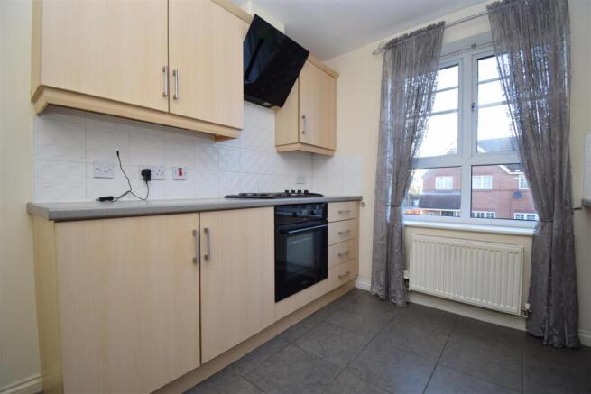 2 bed Flat to rent Image 4