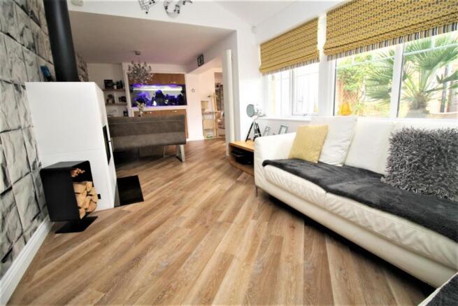 EXTENDED FAMILY ROOM