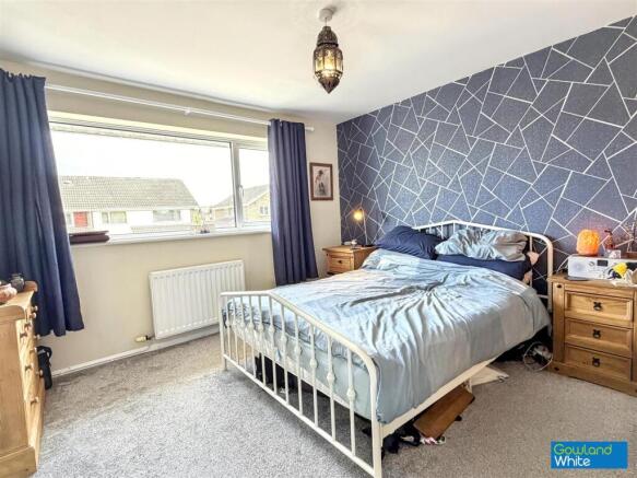 4 bed Terraced for sale Image 12