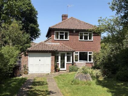 Knowsley Way, Hildenborough - Chain Free