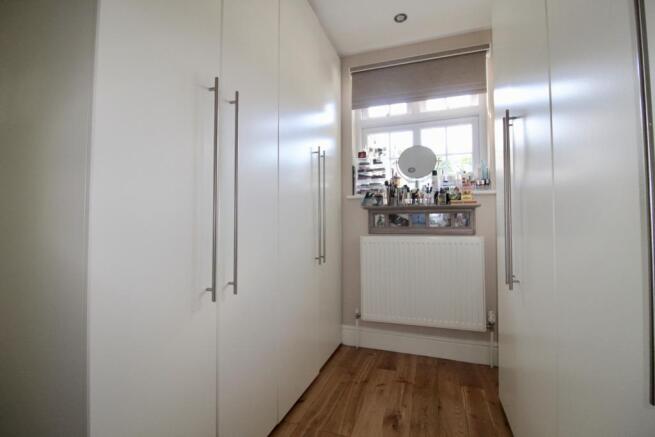 Walk-in Wardrobe