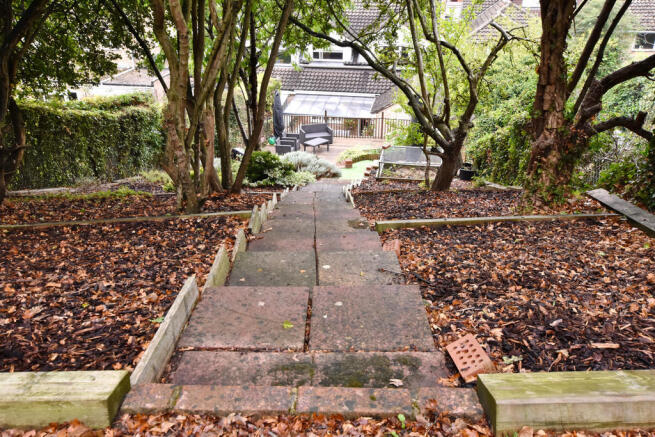 Garden - Steps Do...