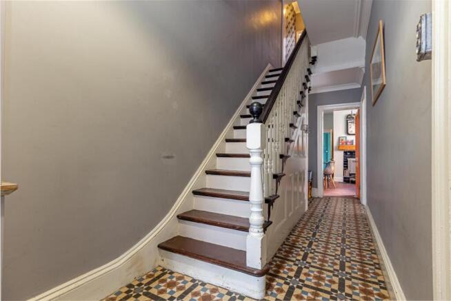 Hallway-1.jpg