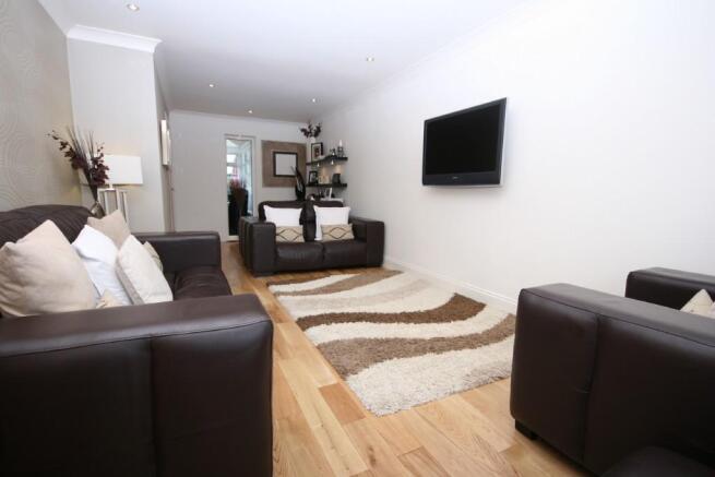 Lounge 2
