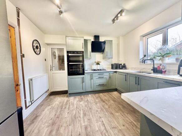 Kitchen 3