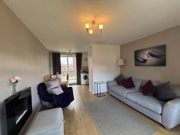 2 bed Town House for sale Image 6