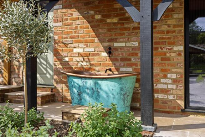 Outdoor Bath