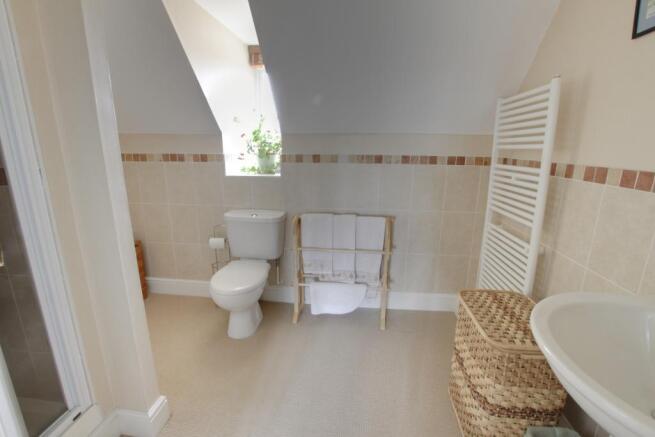 EN SUITE
