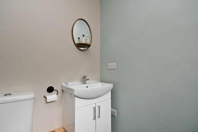 Utility Room/W.C