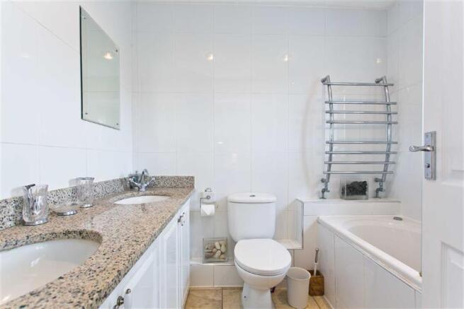 Ensuite Bathroom