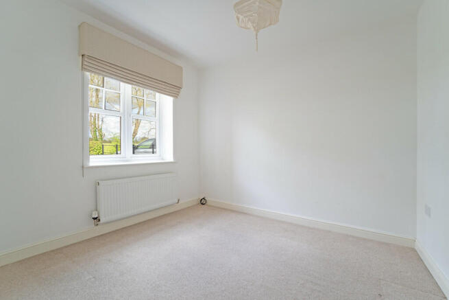 Detached 4 Bed 2 ...