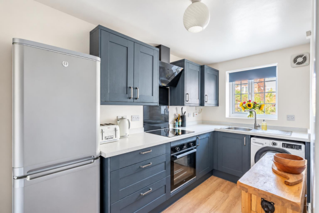3 bed Town House for sale Image 7