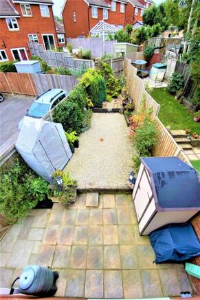 Garden/Patio Area