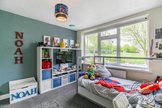 Rear double bedroom
