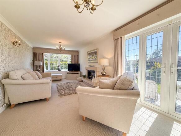 Hillside Close, Biddulph Moor photo 5