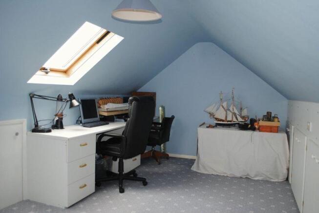 Photo 8