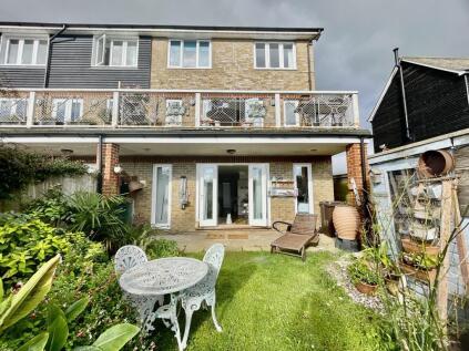 Waterside Close, Faversham