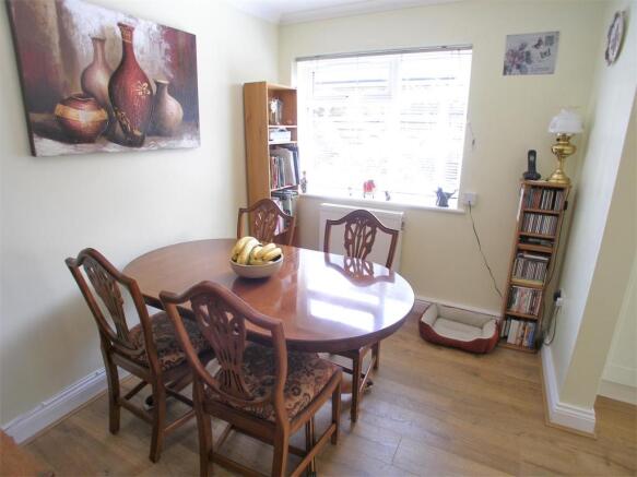 DiningRoom3.JPG