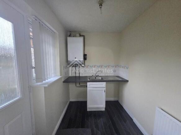 3 bed Detached to rent Image 7