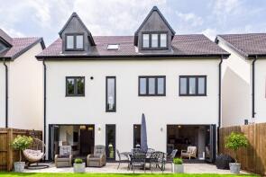 2, Three Waters View, Whitwick LE67 5FL