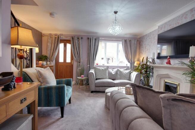 4 bed Semi-Detached for sale Image 6