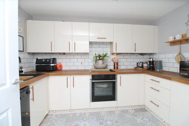 Photo 5