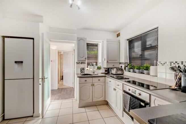 8569490-interior10-800.jpg