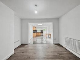 72, Chandos Crescent, Edgware HA8 6HL