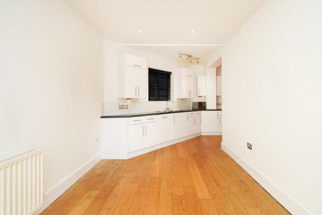3 bed Detached for sale Image 6