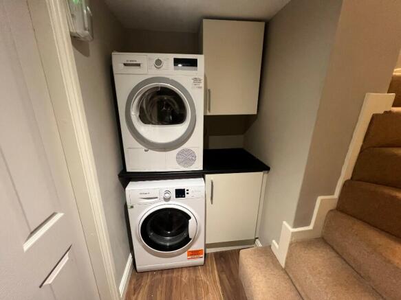 4 bed Terraced to rent Image 4