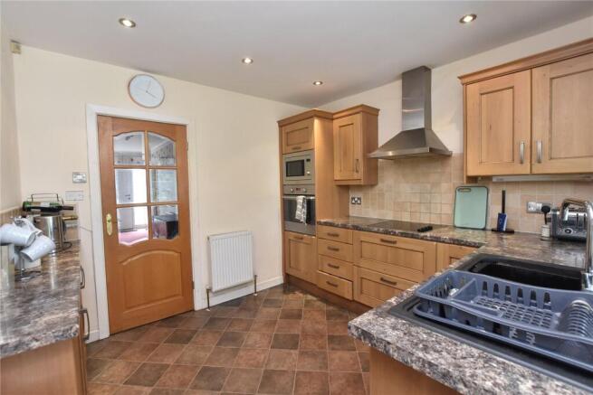 2 bed Bungalow for sale Image 10