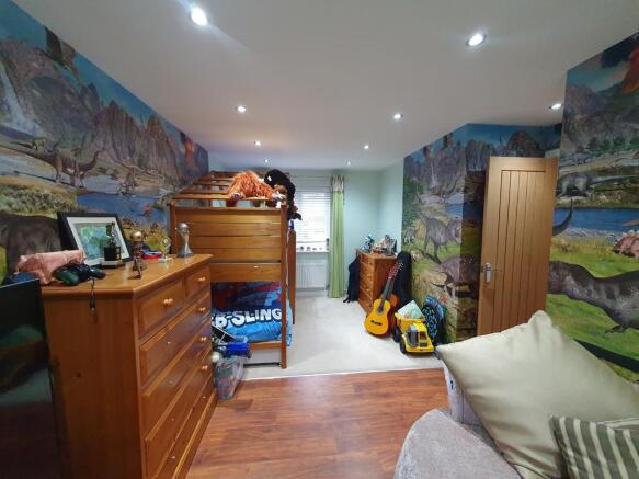Photo 10