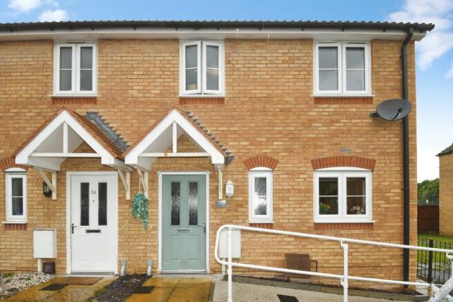 3-bed semi-detached on Pavillion Gardens, Lincoln, LN6, £52,500