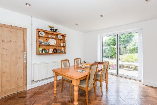 Kitchen/Dining Area