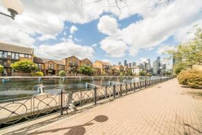 19, Falcon Way, London E14 9UP