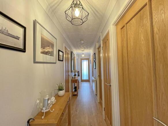 Raleigh Court 3 - Hallway.jpg