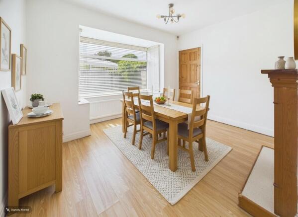 2 bed Semi-Detached Bungalow for sale Image 6