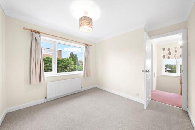 3 bed Semi-Detached for sale Image 7