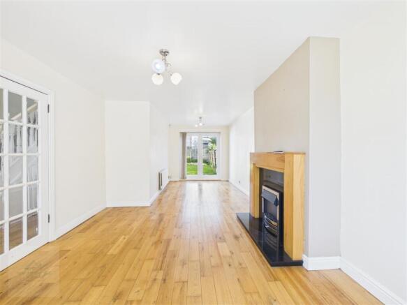 Open Plan Living / Dining