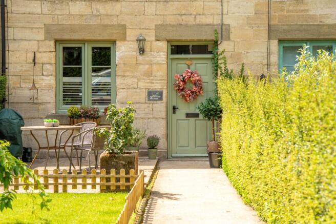 2 bed Terraced for sale Image 5