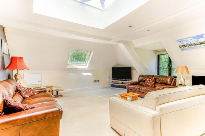 Kitchen / Lounge / Dining Room